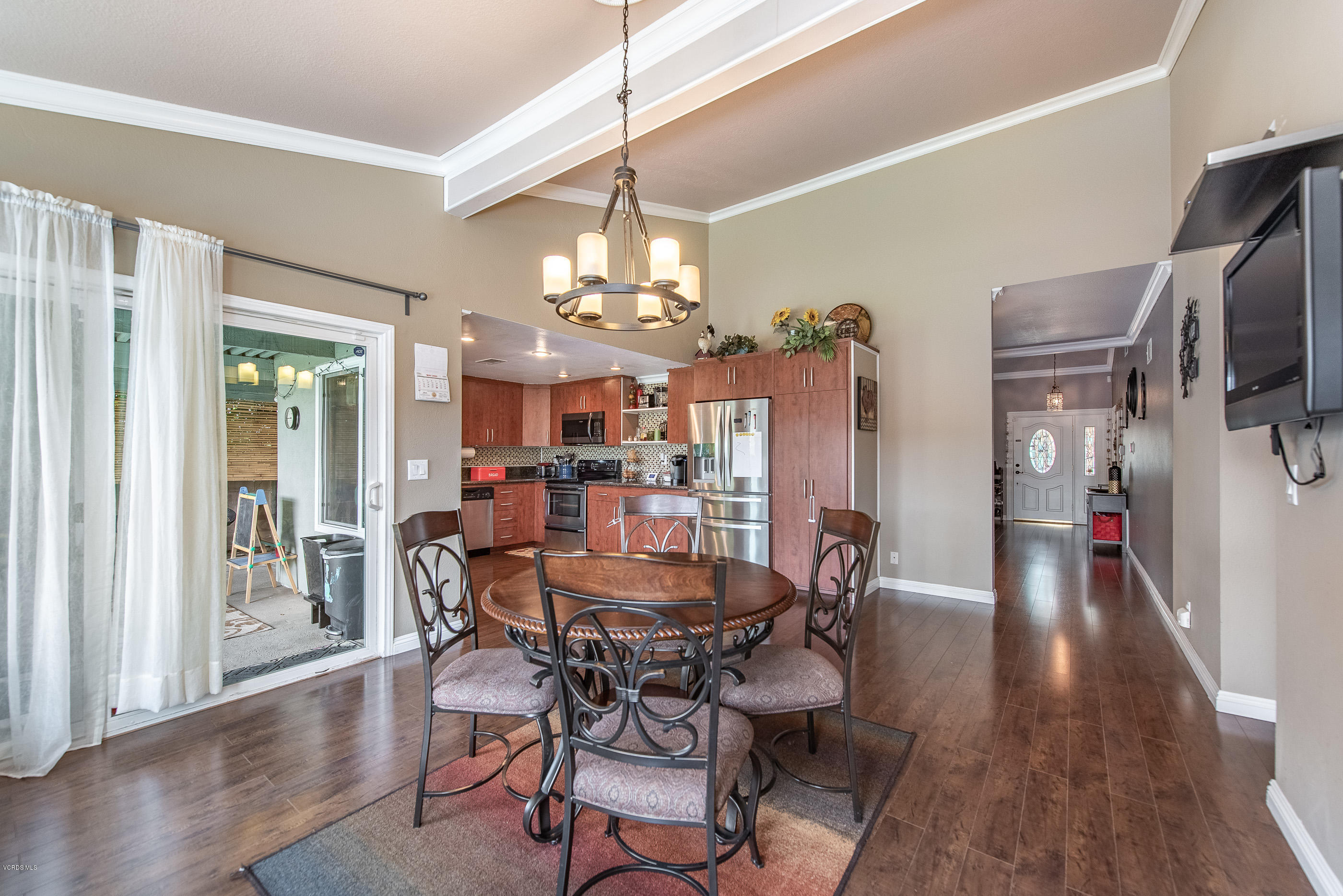 5856 Cochran Street Simi Valley, CA 93063 - Photo 12 of 35 5856 Cochran St Simi Valley