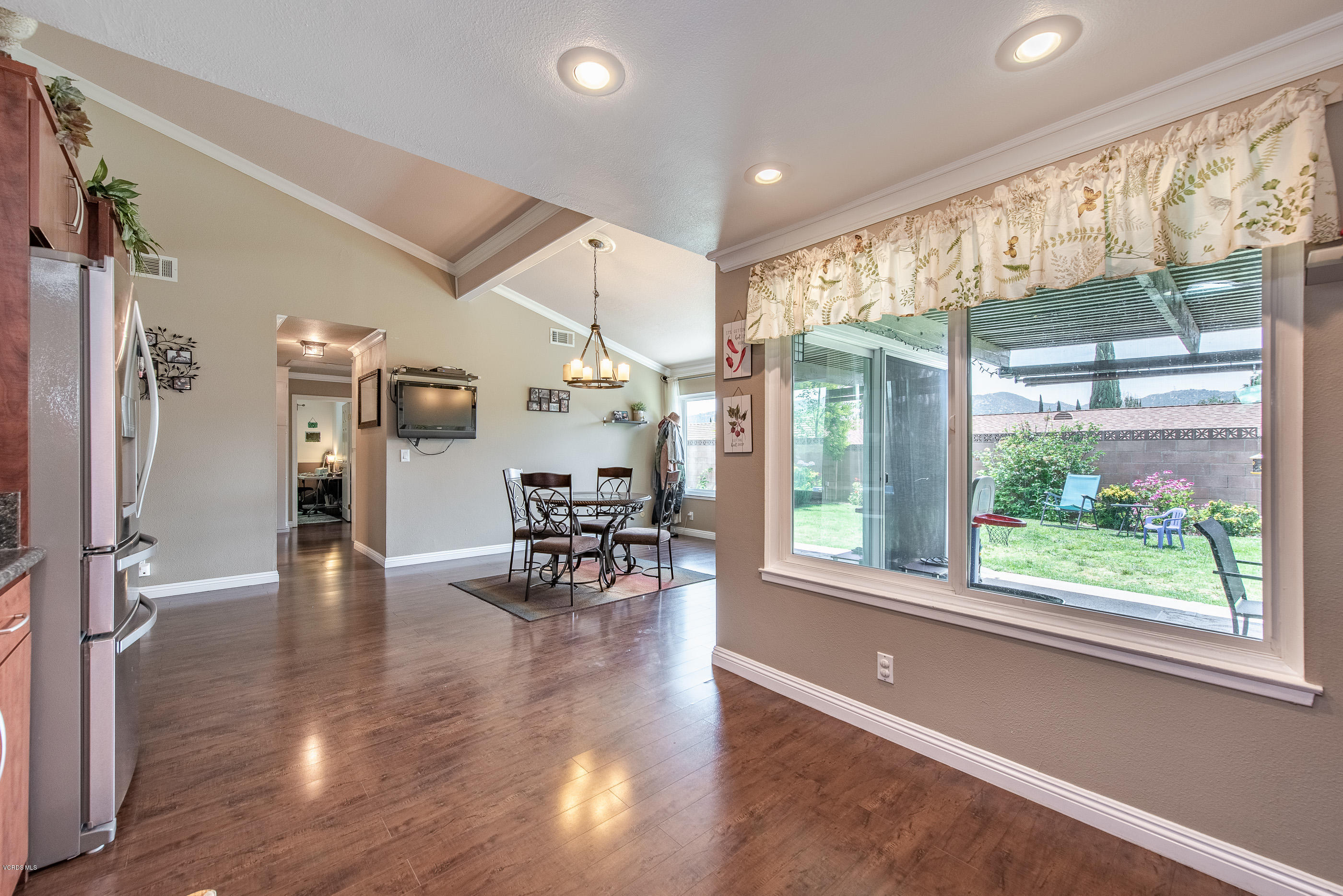 5856 Cochran Street Simi Valley, CA 93063 - Photo 13 of 35 5856 Cochran St Simi Valley