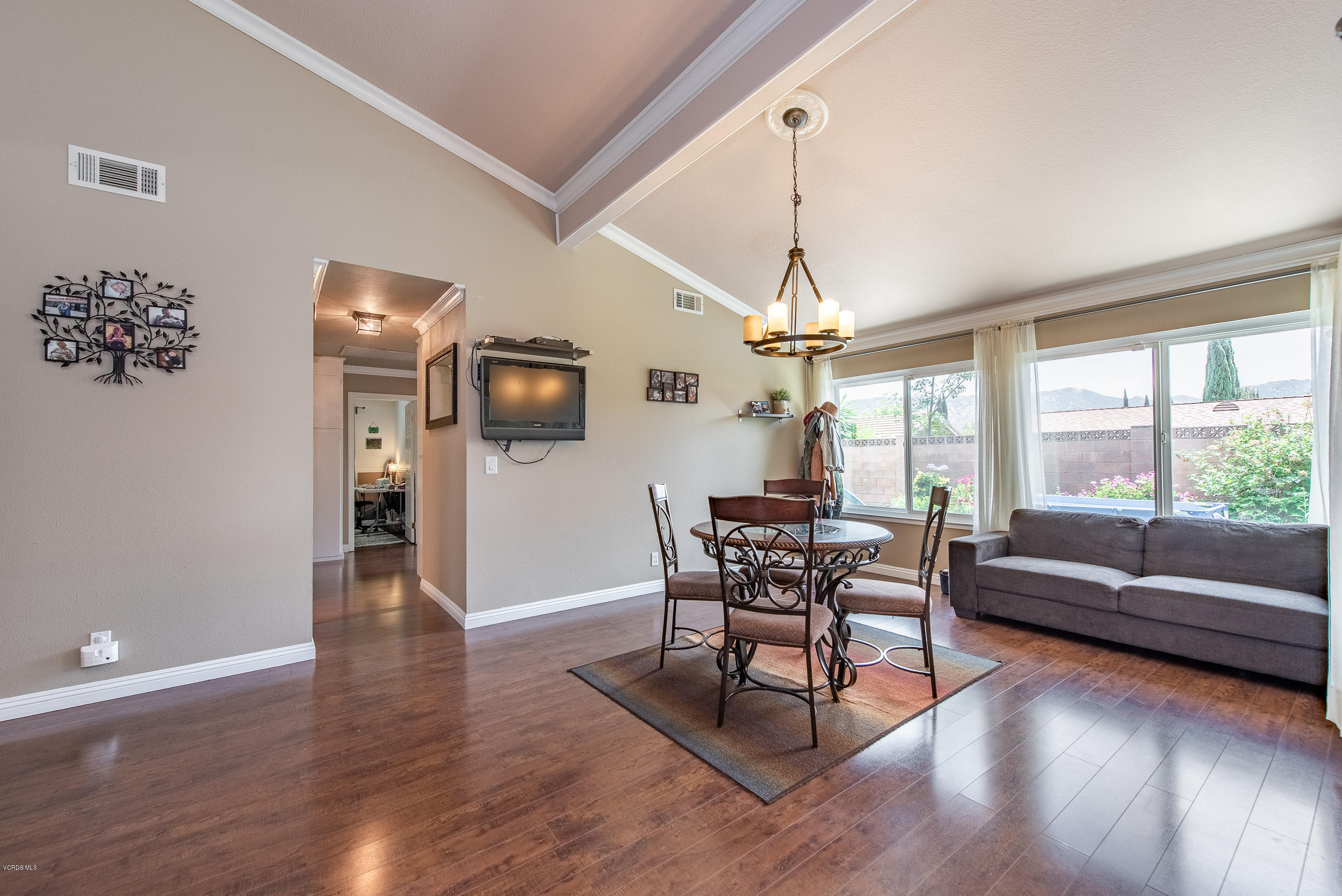 5856 Cochran Street Simi Valley, CA 93063 - Photo 14 of 35 5856 Cochran St Simi Valley