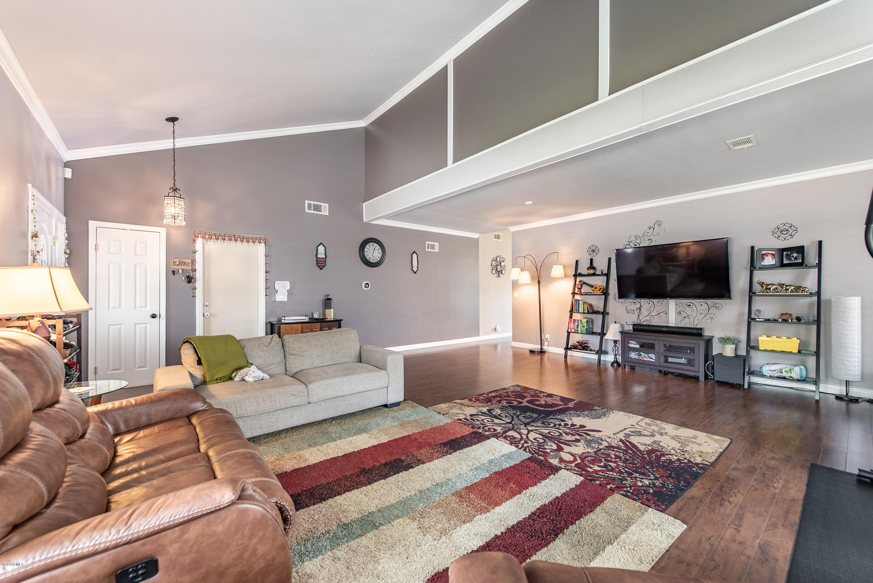 5856 Cochran Street Simi Valley, CA 93063 - Photo 5 of 35 5856 Cochran St Simi Valley