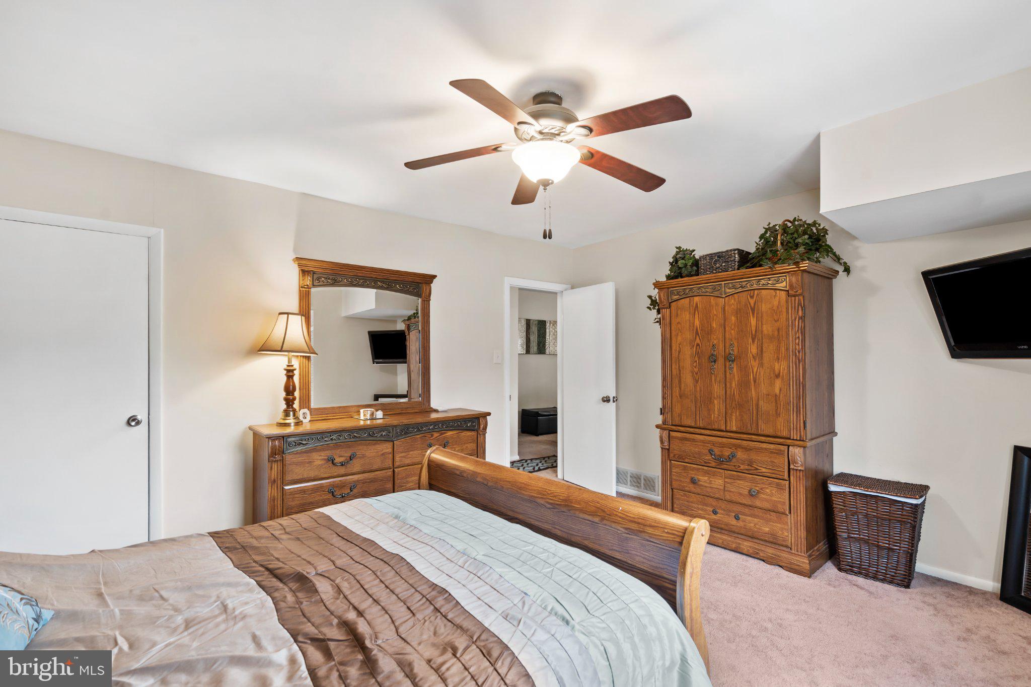 1475 Mt Holly Road, Unit F2 Edgewater Park, NJ 08010 - Photo 21 of 32 Cozy retreat with warm wood accents.
