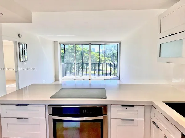 $1,800 | 3301 North Country Club Drive, Unit 410, Aventura, FL 33180