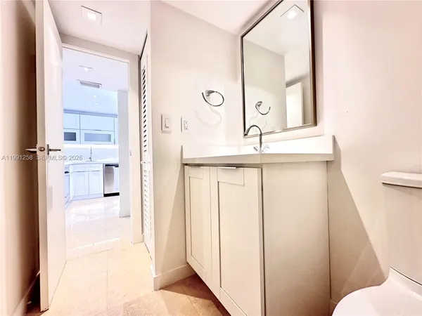 $1,800 | 3301 North Country Club Drive, Unit 410, Aventura, FL 33180