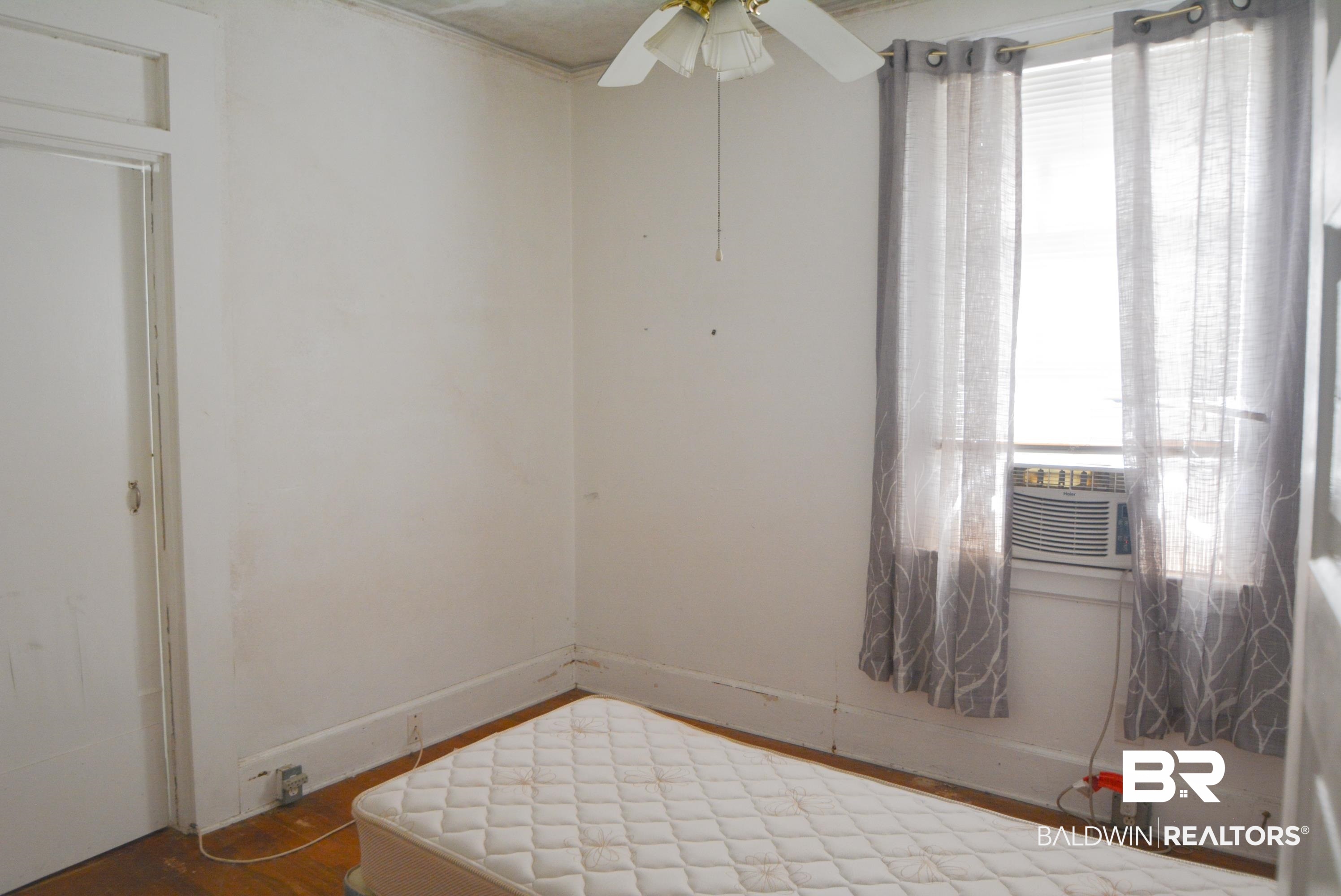 327 7th Street Chickasaw, AL 36611 - Photo 7 of 15 Downstairs Bedroom 1