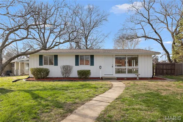 $154,900 | 2004 West F Street, Belleville, IL 62226