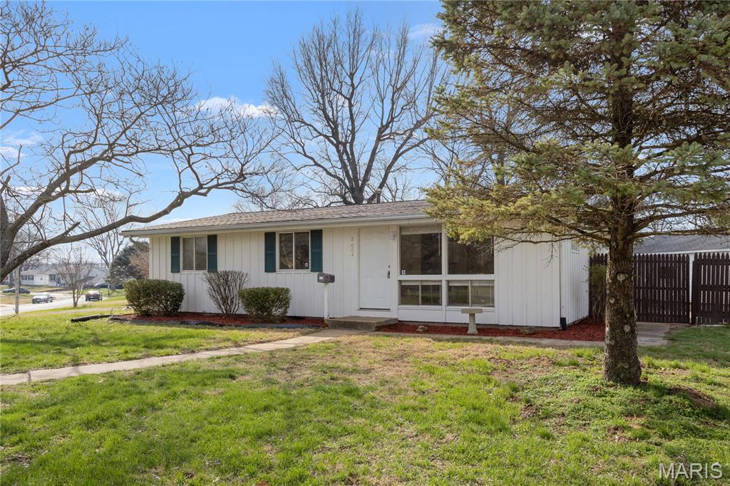 2004 West F Street Belleville, IL 62226 - Photo 2 of 31