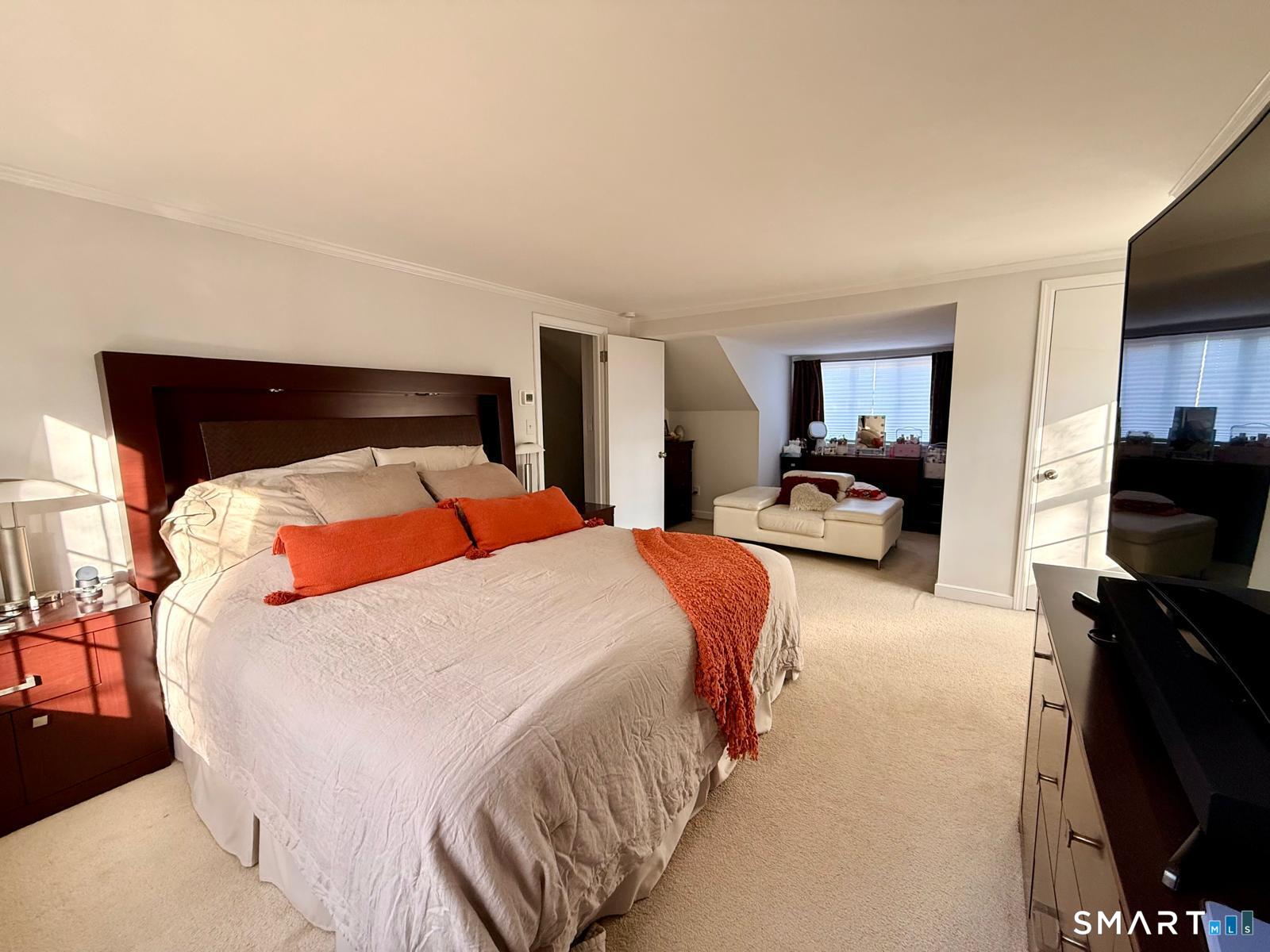 12 Belaire Drive Westport, CT 06880 - Photo 16 of 26 Master Bedroom Upstairs