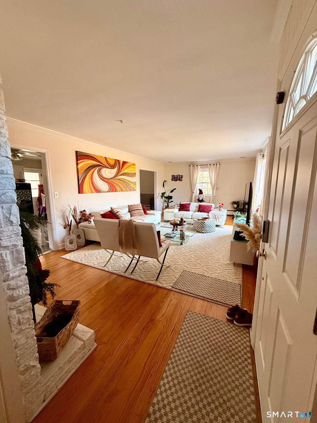 12 Belaire Drive Westport, CT 06880 - Photo 6 of 26 Living room Main Floor