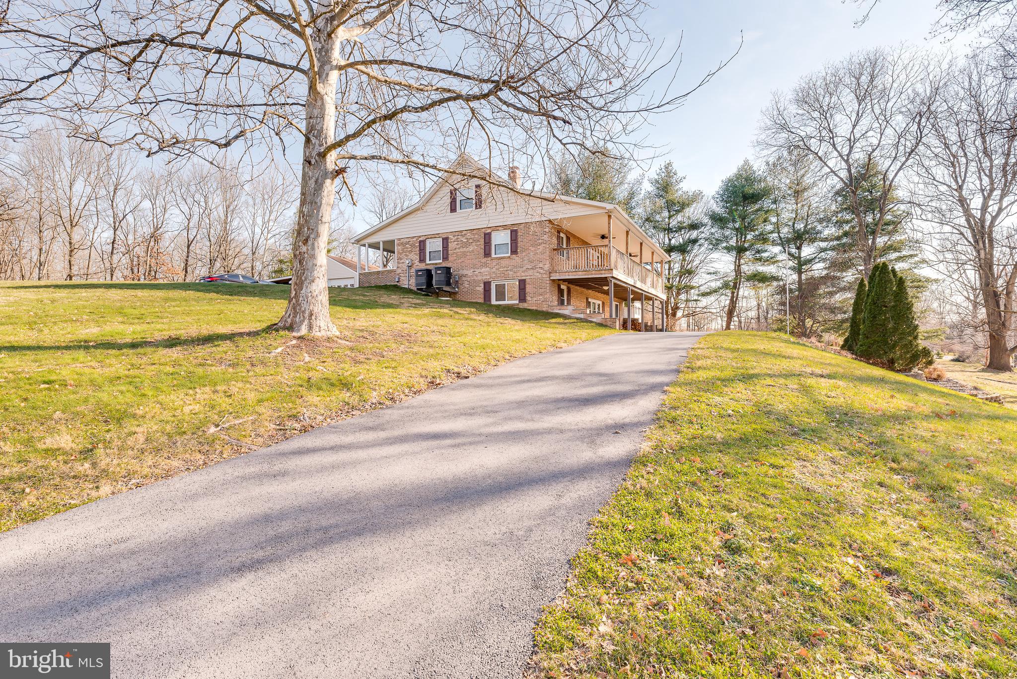 32 Canal Road Falling Waters, WV 25419 - Photo 13 of 74