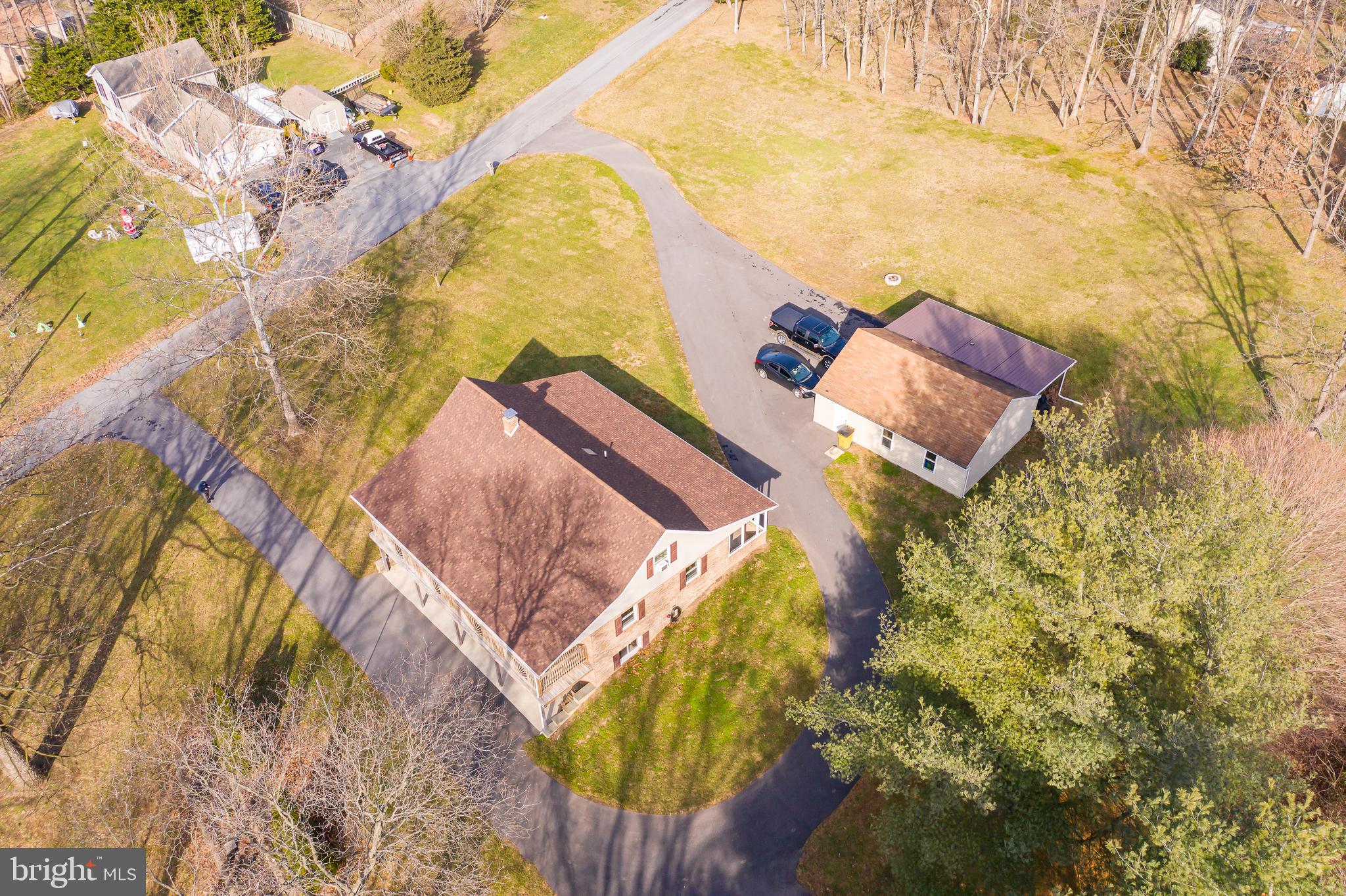 32 Canal Road Falling Waters, WV 25419 - Photo 4 of 74