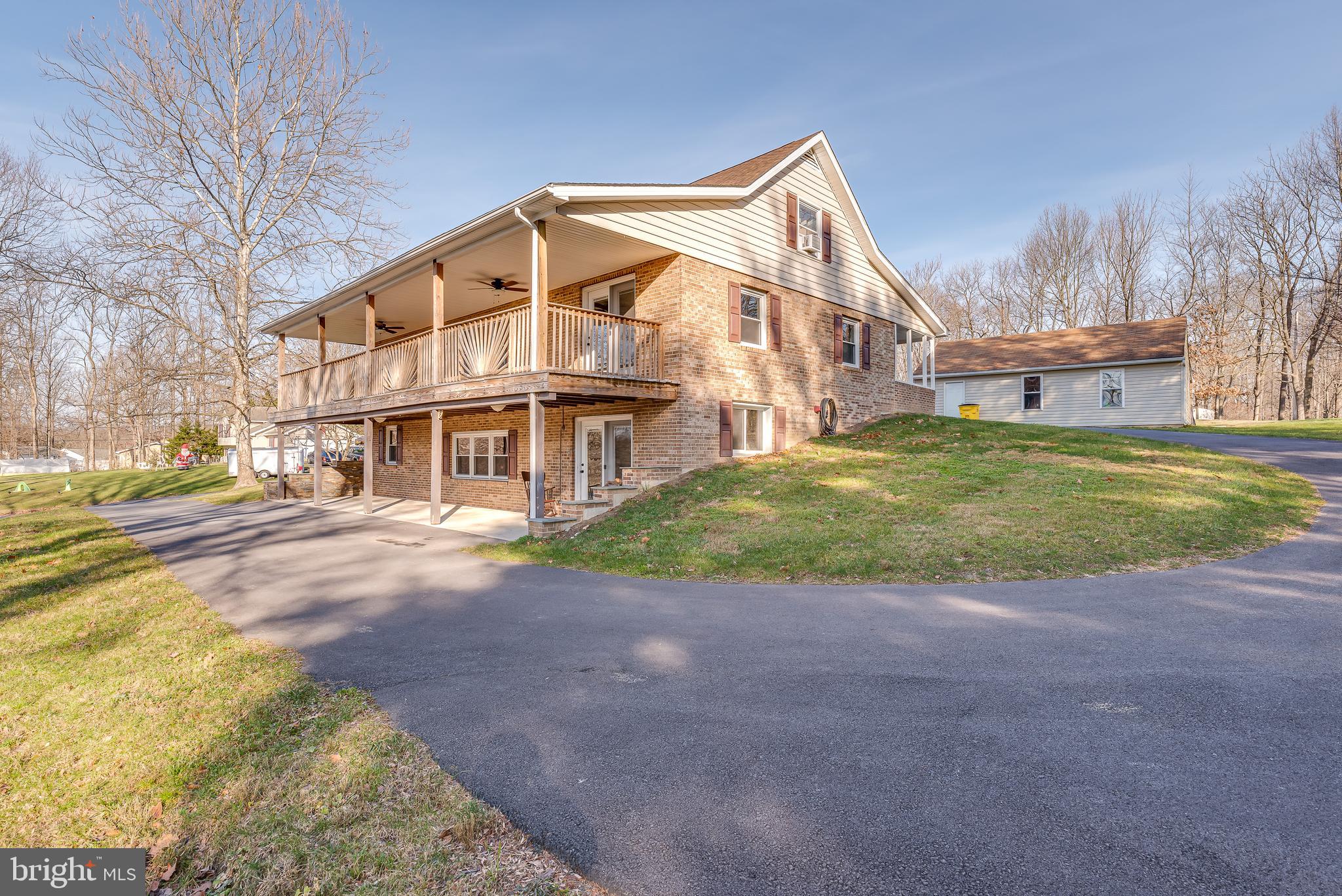 32 Canal Road Falling Waters, WV 25419 - Photo 10 of 74