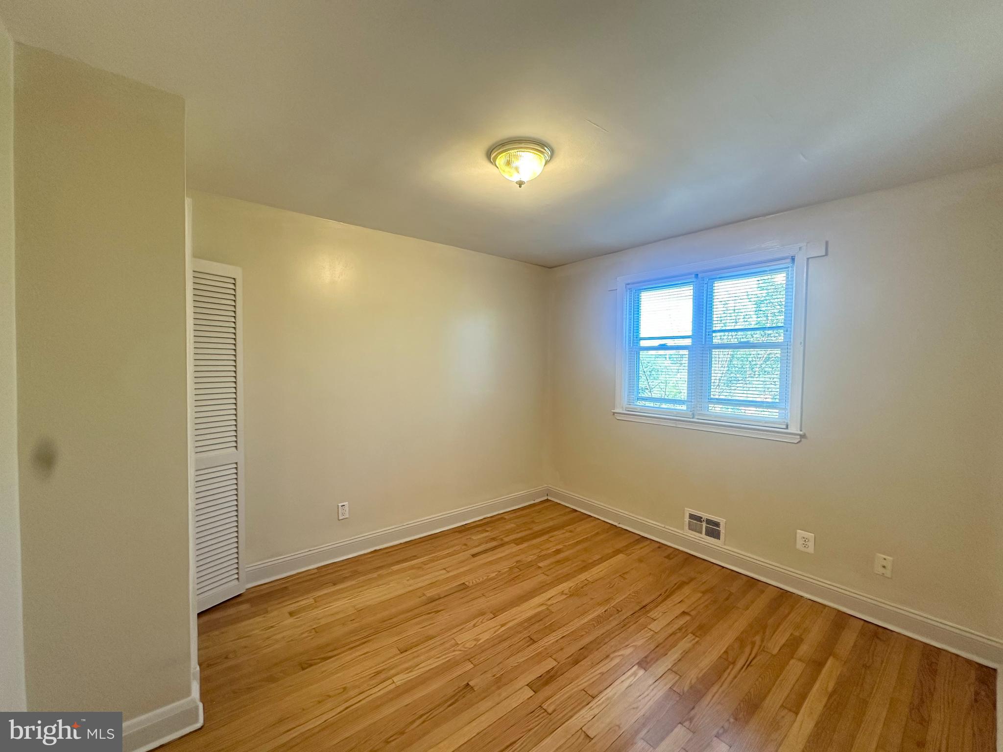 1304 Hillsway Court Baltimore, MD 21234 - Photo 7 of 15