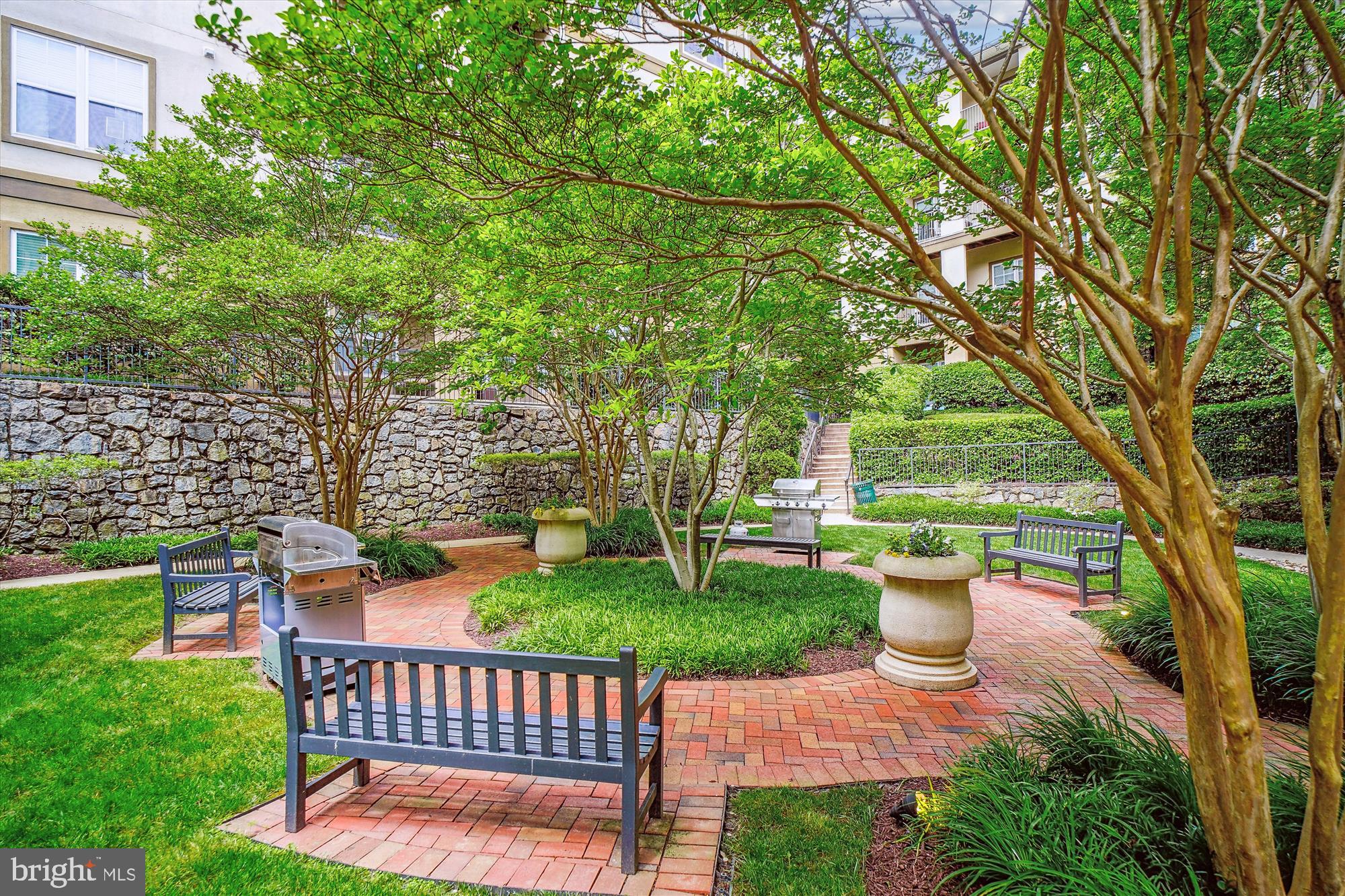 11750 Old Georgetown Road, Unit 2311 Rockville, MD 20852 - Photo 27 of 58 Courtyard with 2 grills!