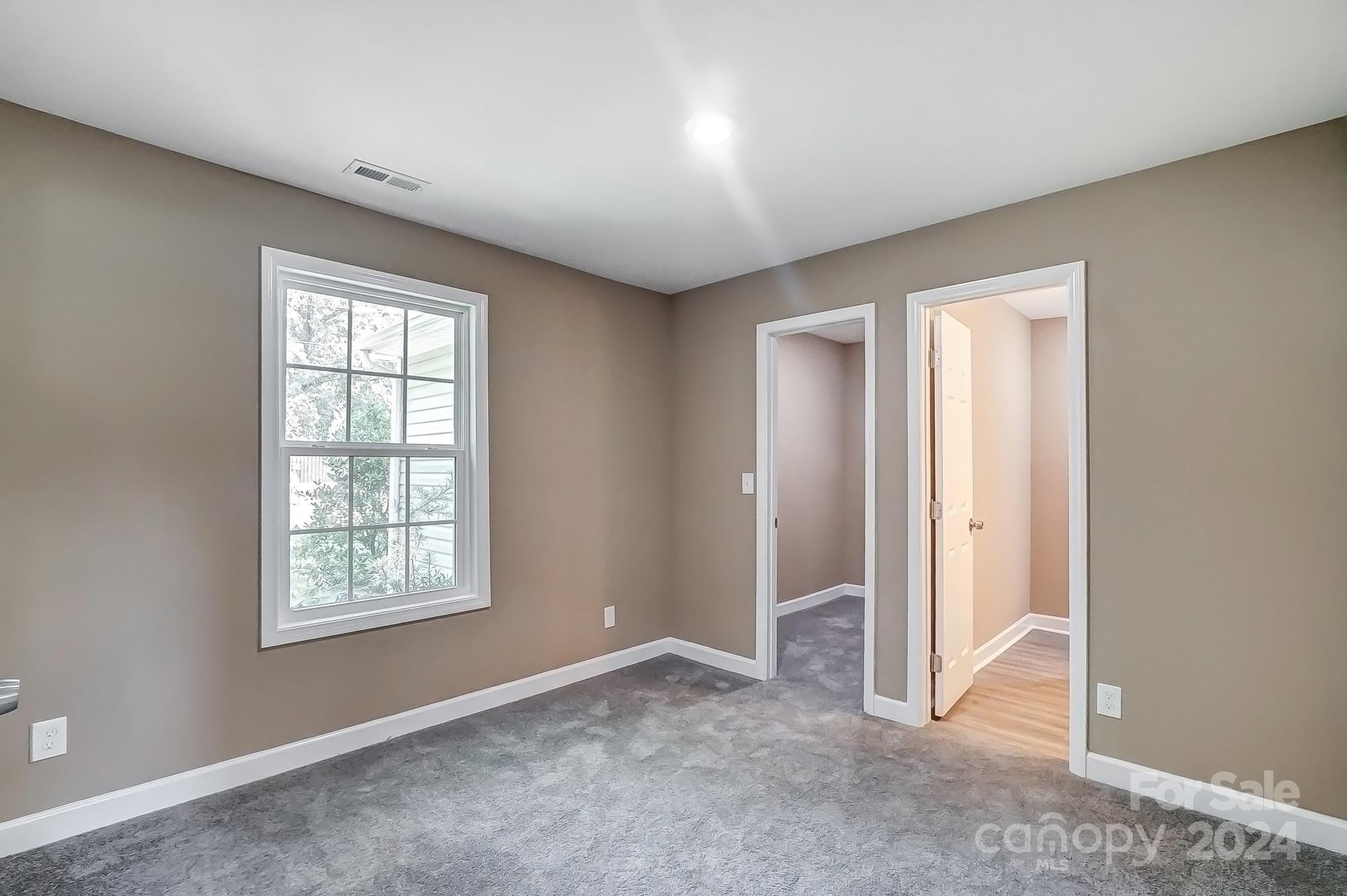 8109 Starnes Randall Road Charlotte, NC 28215 - Photo 11 of 26 Gallery Image 11