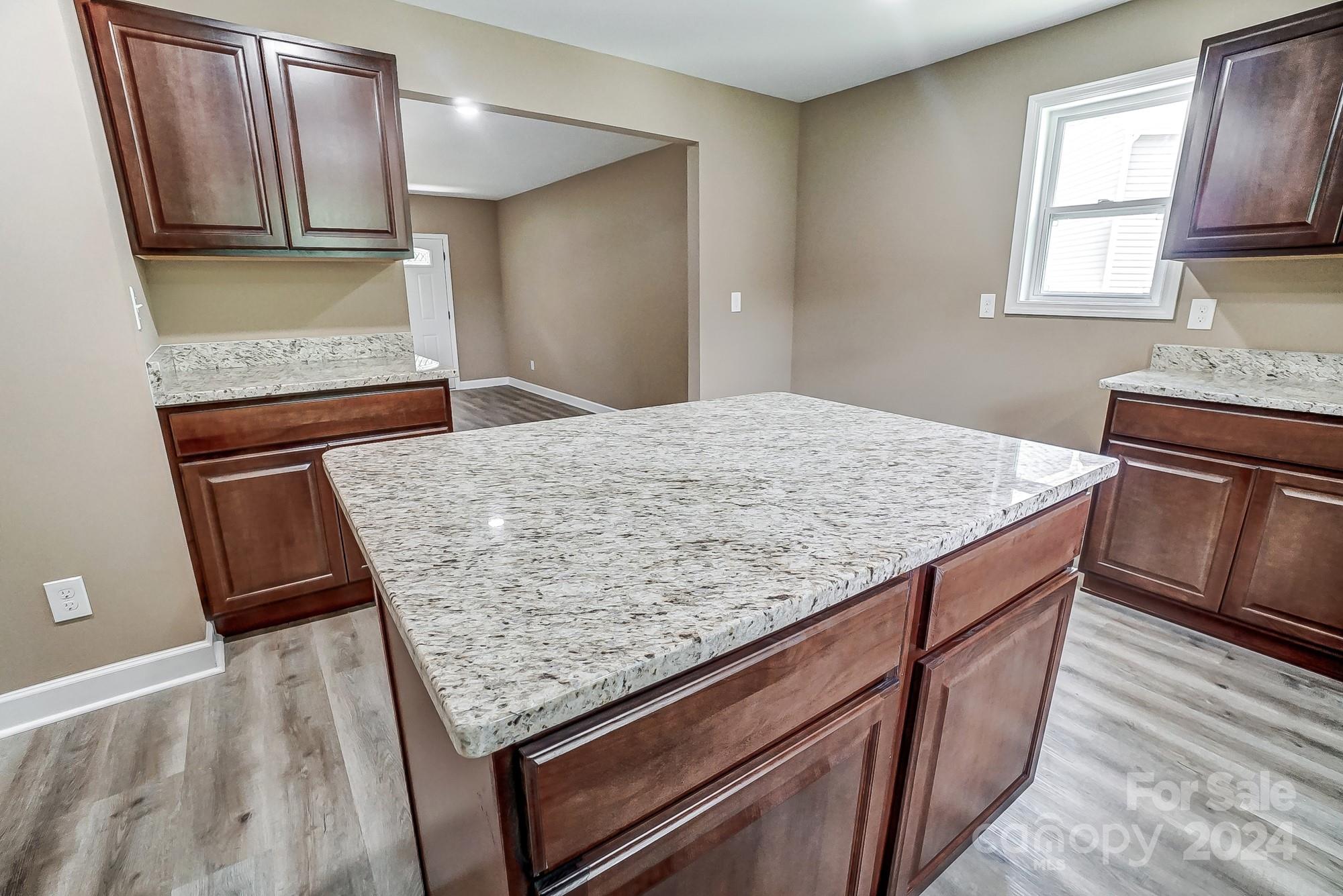 8109 Starnes Randall Road Charlotte, NC 28215 - Photo 8 of 26 Gallery Image 8