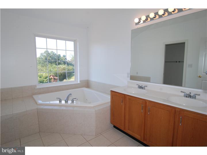 263 South Garfield Road Bernville, PA 19506 - Photo 10 of 25 Bathroom