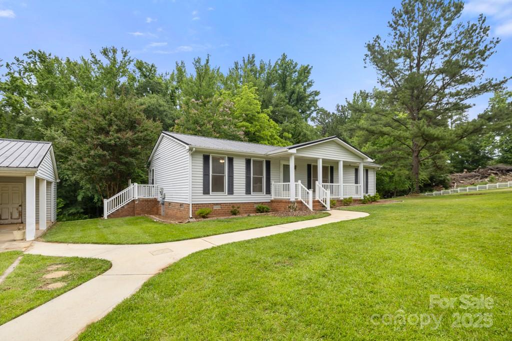 1983 Burkin Road McConnells, SC 29726 - Photo 3 of 25