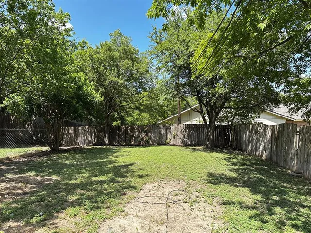 $1,050 | 1102 Hickory Grove Drive, Unit B, Austin, TX 78753