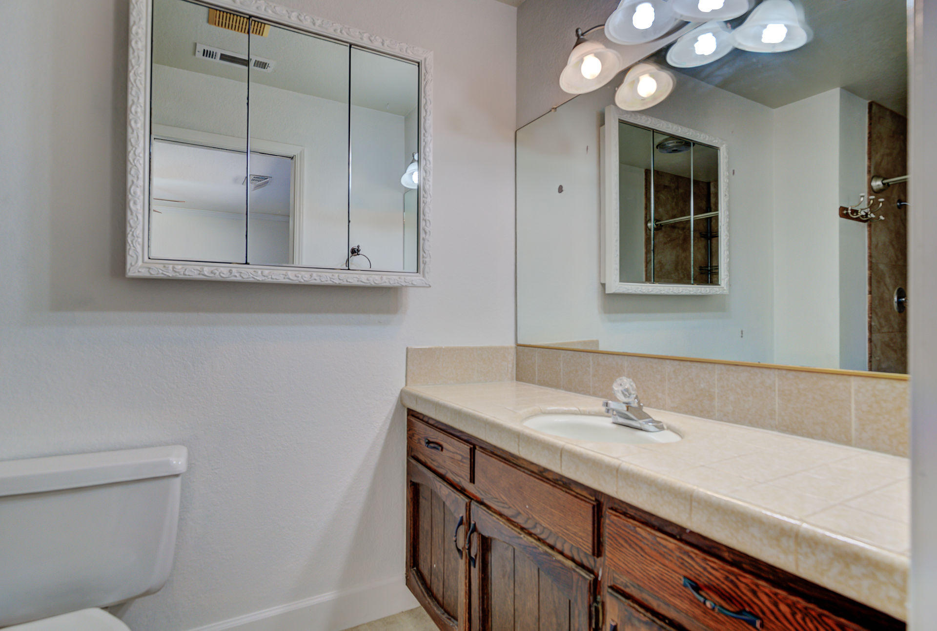 21342 Boyle Road Palo Cedro, CA 96073 - Photo 23 of 29 Master Bath
