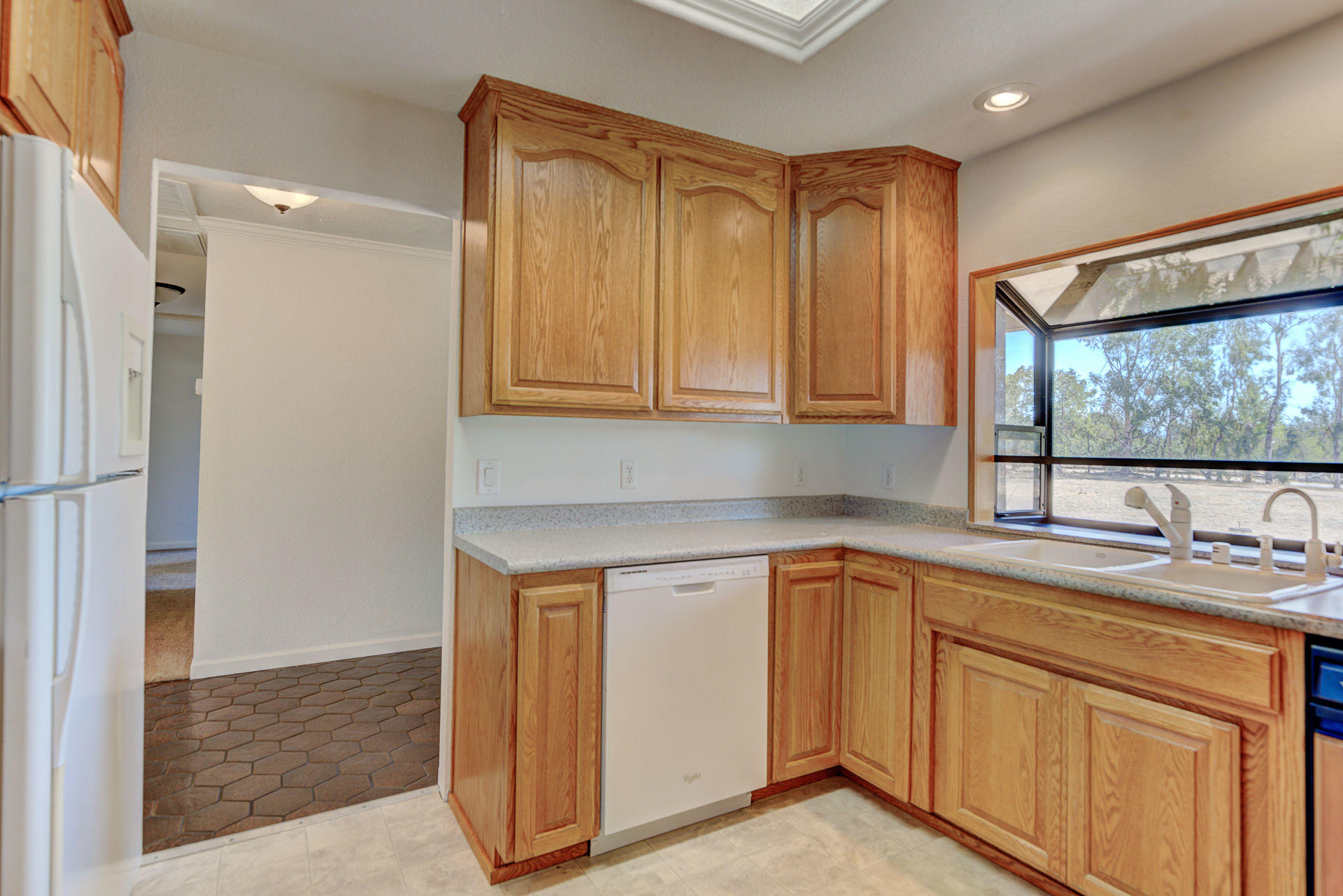 21342 Boyle Road Palo Cedro, CA 96073 - Photo 5 of 29 Kitchen