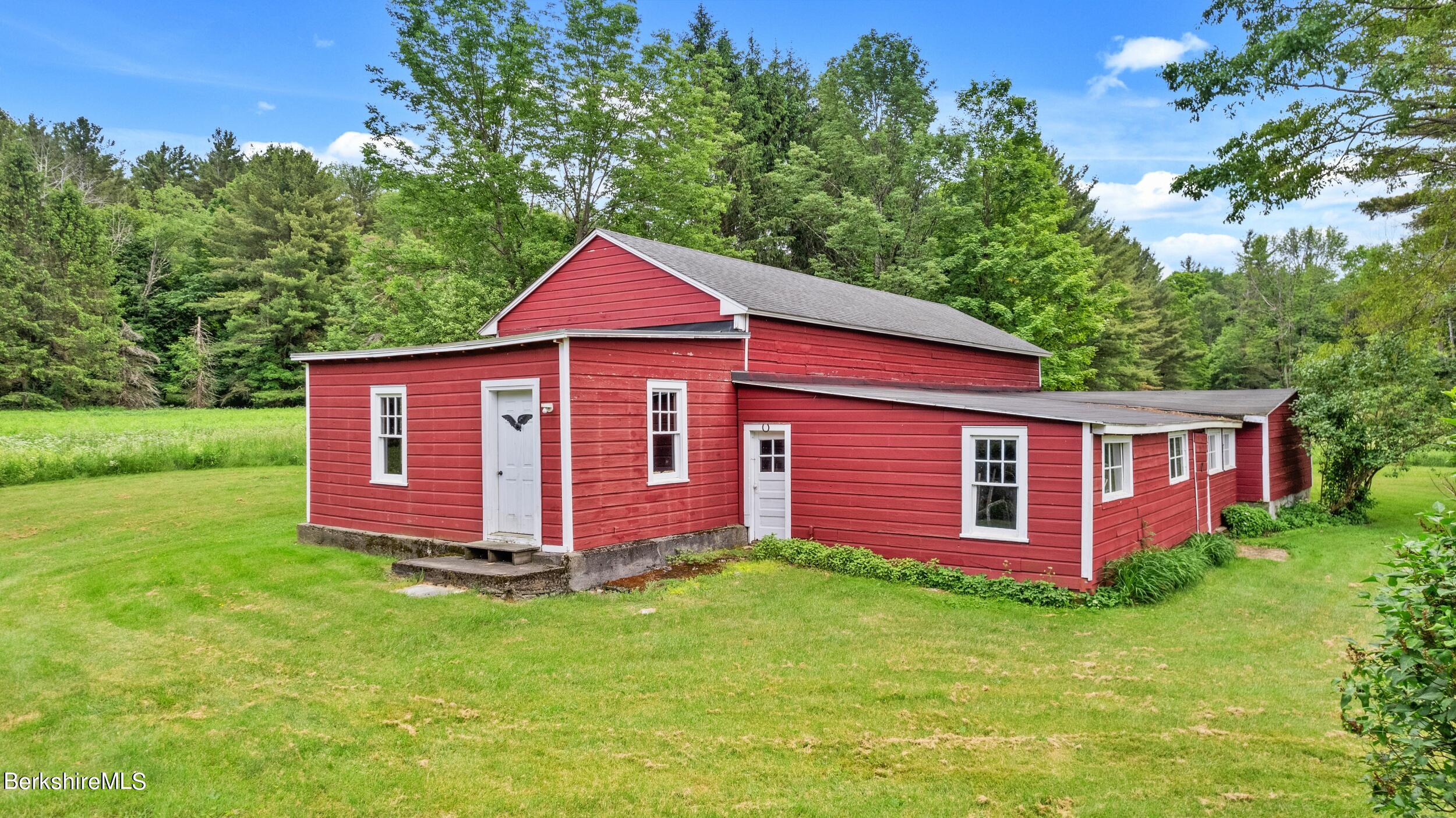 2507 State Road Richmond, MA 01254 - Photo 6 of 37 EXTERIOR - BARN