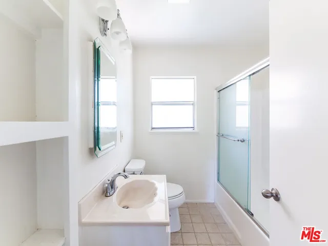 $489,000 | 3635 Kalsman Drive, Unit 4, Los Angeles, CA 90016