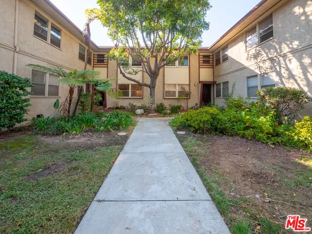 $489,000 | 3635 Kalsman Drive, Unit 4, Los Angeles, CA 90016