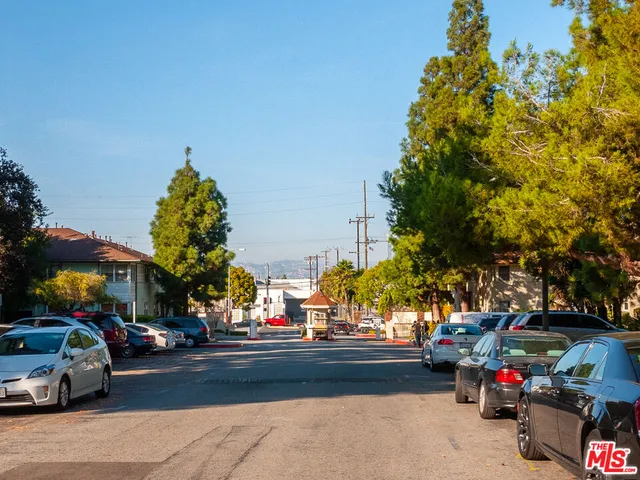 $489,000 | 3635 Kalsman Drive, Unit 4, Los Angeles, CA 90016