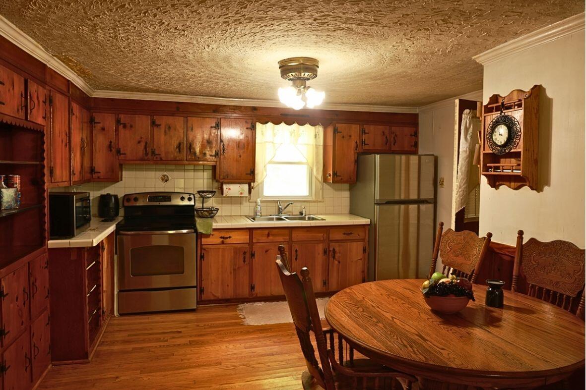 6292 Back Creek Road Boones Mill, VA 24065 - Photo 11 of 41 33
