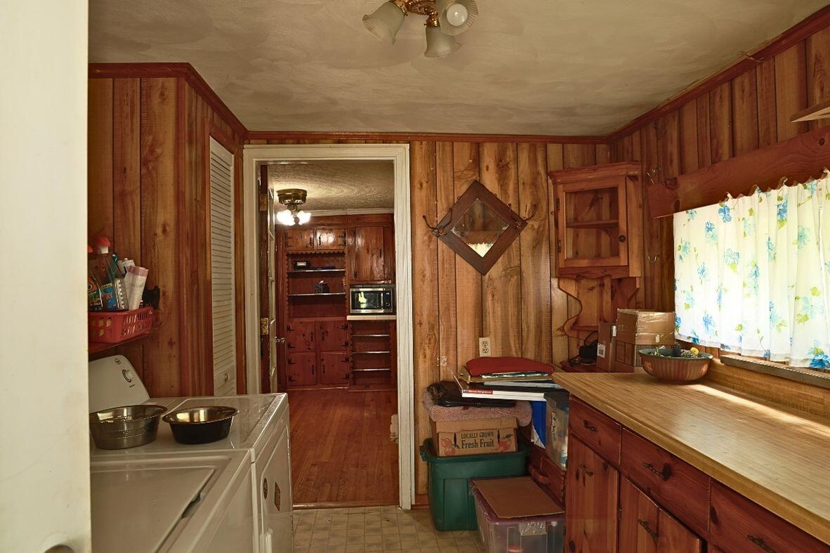 6292 Back Creek Road Boones Mill, VA 24065 - Photo 27 of 41 64