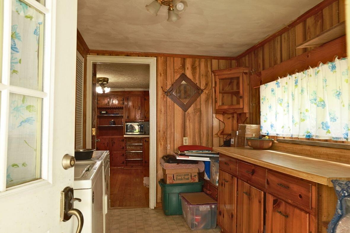 6292 Back Creek Road Boones Mill, VA 24065 - Photo 29 of 41 63