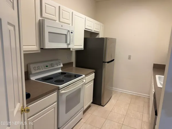 $1,400 | 10550 Baymeadows Road, Unit 628, Jacksonville, FL 32256
