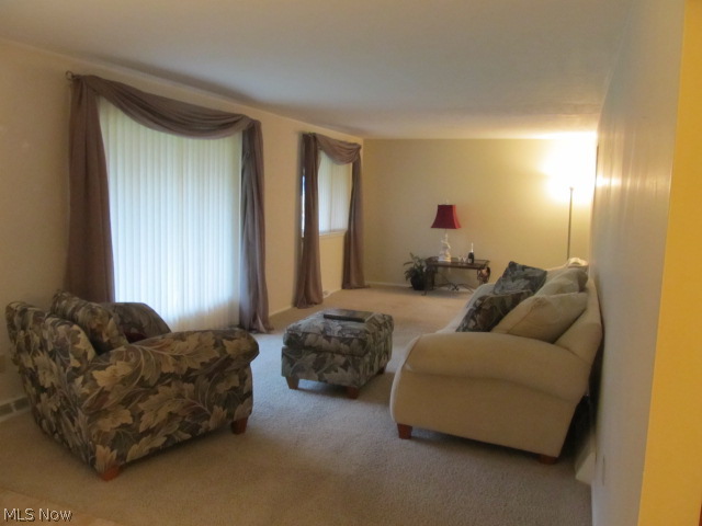 8073 Rolling Brook Road Northfield, OH 44067 - Photo 3 of 21 Gallery Image 3