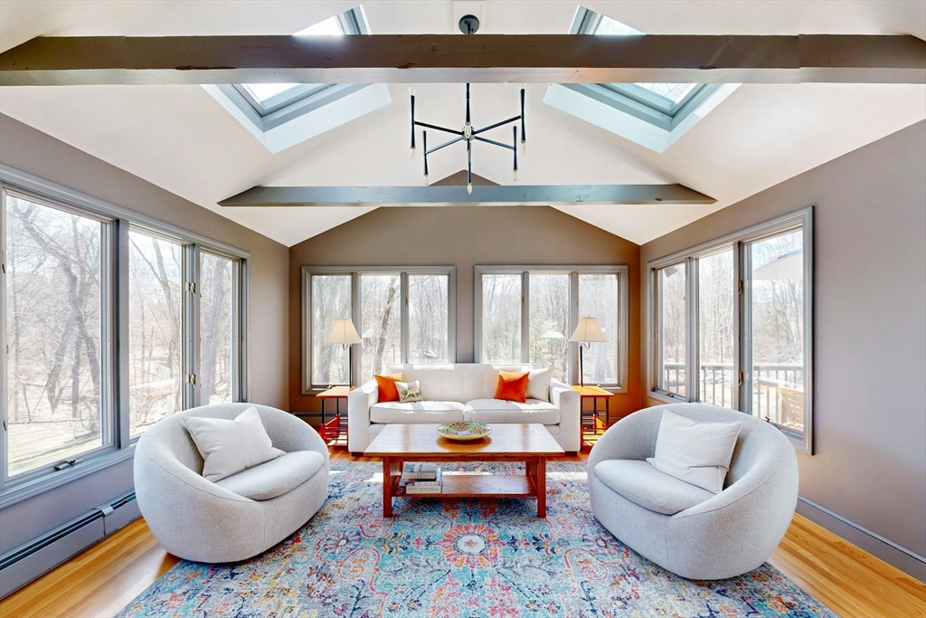 25 Longmeadow Road Medfield, MA 02052 - Photo 20 of 37