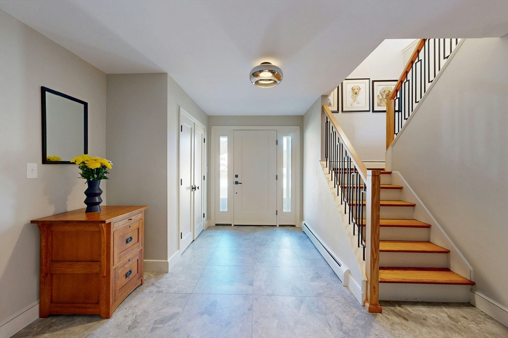 25 Longmeadow Road Medfield, MA 02052 - Photo 2 of 37