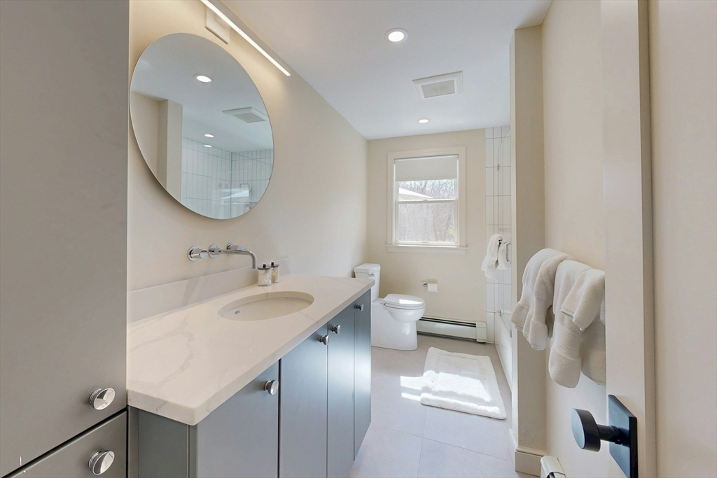 25 Longmeadow Road Medfield, MA 02052 - Photo 22 of 37