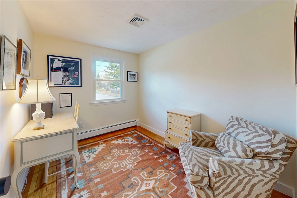 25 Longmeadow Road Medfield, MA 02052 - Photo 24 of 37