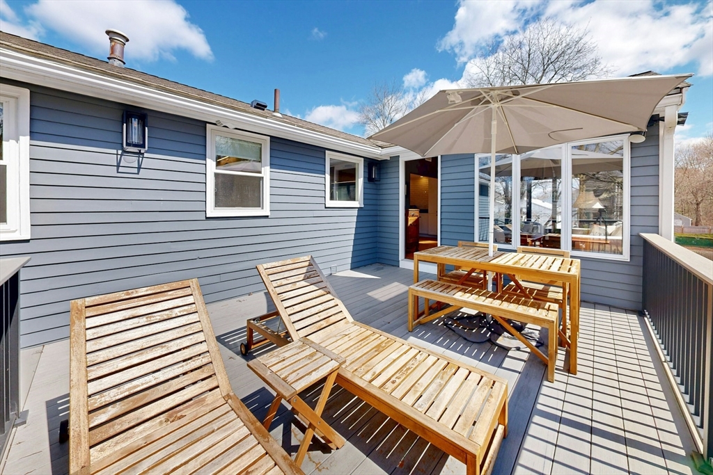 25 Longmeadow Road Medfield, MA 02052 - Photo 30 of 37