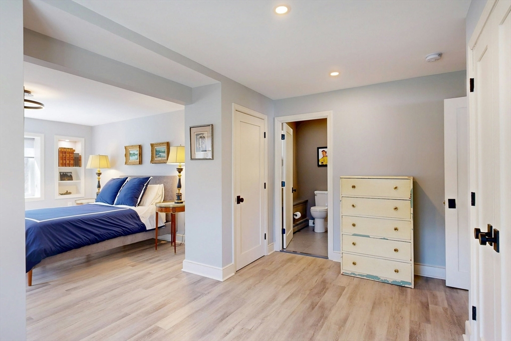 25 Longmeadow Road Medfield, MA 02052 - Photo 6 of 37