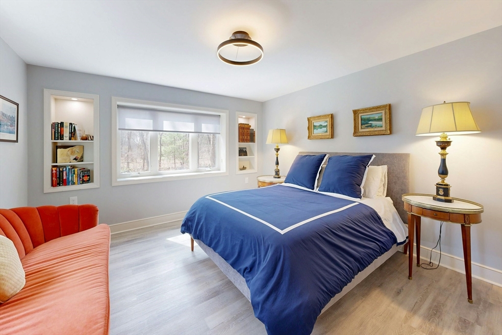 25 Longmeadow Road Medfield, MA 02052 - Photo 7 of 37