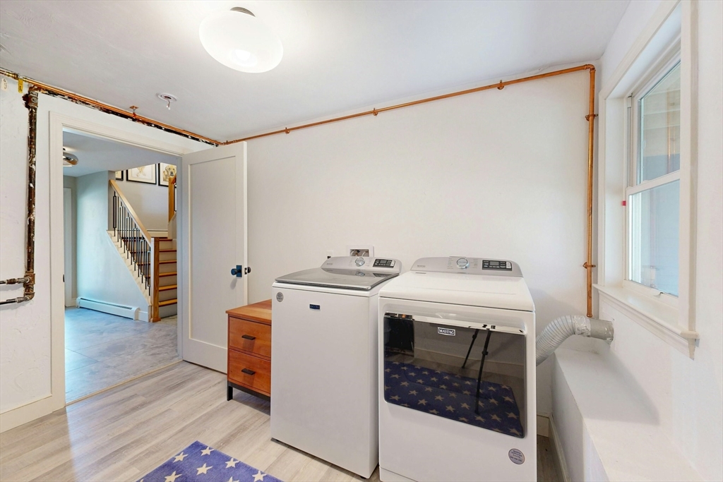 25 Longmeadow Road Medfield, MA 02052 - Photo 10 of 37