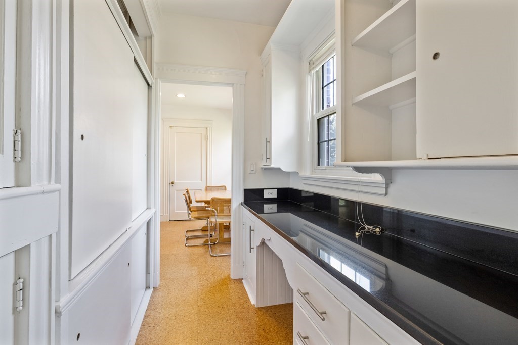 38 Oakley Road Belmont, MA 02478 - Photo 13 of 41 Gallery Image 13