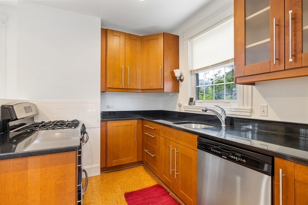 38 Oakley Road Belmont, MA 02478 - Photo 15 of 41 Gallery Image 15