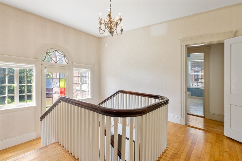 38 Oakley Road Belmont, MA 02478 - Photo 17 of 41 Gallery Image 17