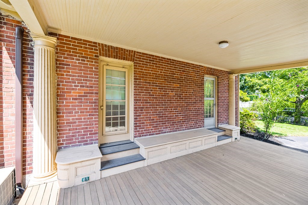 38 Oakley Road Belmont, MA 02478 - Photo 2 of 41 Gallery Image 2