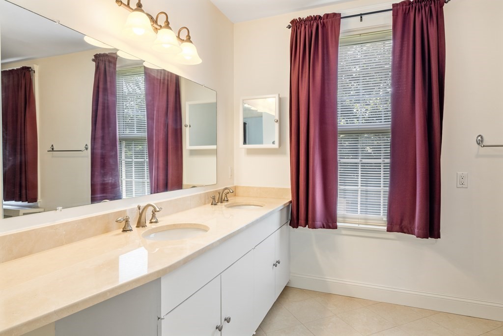38 Oakley Road Belmont, MA 02478 - Photo 27 of 41 Gallery Image 27
