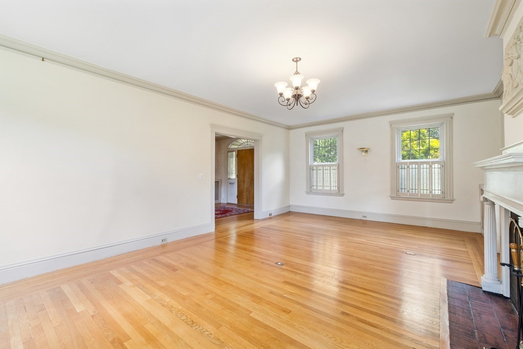 38 Oakley Road Belmont, MA 02478 - Photo 8 of 41 Gallery Image 8