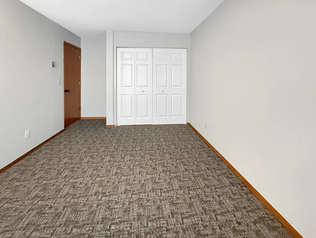 $175,000 | 7624 157th Street West, Unit 104, Apple Valley, MN 55124