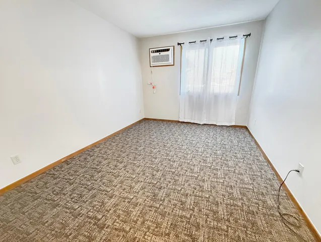 $175,000 | 7624 157th Street West, Unit 104, Apple Valley, MN 55124