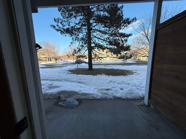 $175,000 | 7624 157th Street West, Unit 104, Apple Valley, MN 55124